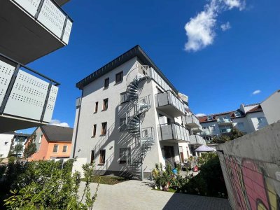 Tolle Penthousewohnung mit toller Süd-Westdachterrasse zum 01.08. frei!!!