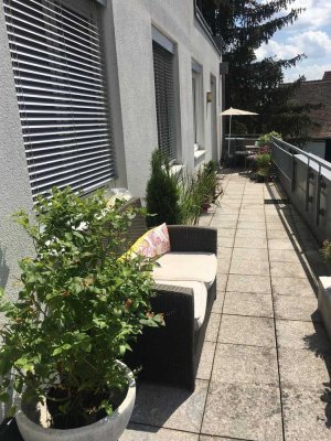 Großzügige 4-Zimmer-Wohnung mit Dachterrasse