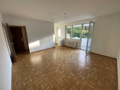 In absolut zentraler Lage mit Blick auf die Lanxess Arena - 1-Zimmer Wohnung mit Balkon in Deutz