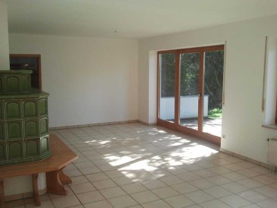 Helle 2,5-Zimmer Wohnung im EG mit Terrasse und Garten in Ulm-Lehr