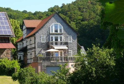 Prächtiges Wohn-Atelier-Fachwerkhaus im Naturpark Kellerwald
