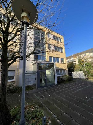 Zentrale Eigentumswohnung in Wiesdorf mit Dachterrasse und Tiefgaragenstellplatz