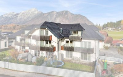 NEUWERTIGE 4-ZIMMER-MAISONETTE-WOHNUNG MIT 2-TG-STELLPLÄTZEN UND BERGBLICK IN GROSSGMAIN