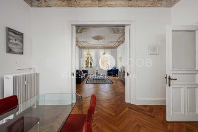 Großzügige Altbauwohnung in begehrter Lage von HH-Harvestehude