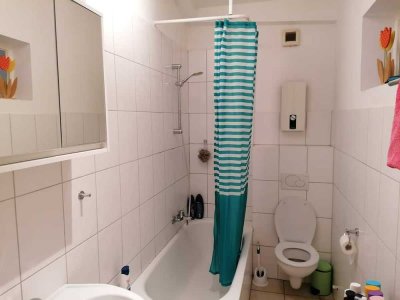 Schöne 2-Zimmer-EG-Wohnung mit Balkon und EBK in Bonn
