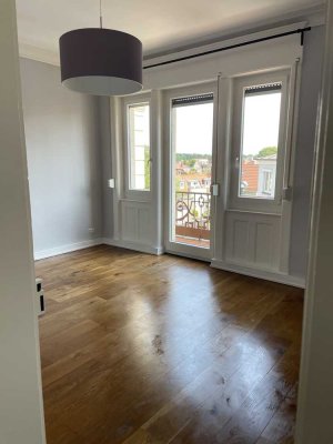 Lichtdurchflutete, kernsanierte Altbauwohnung in der Ludwigsburger Innenstadt