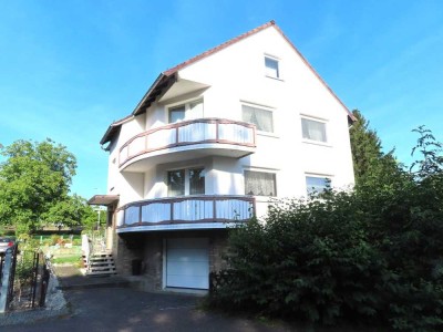 Provisionsfrei - Gepflegtes 2 Familienhaus mit ausbaubarem Dachgeschoss in Niestetal-S.