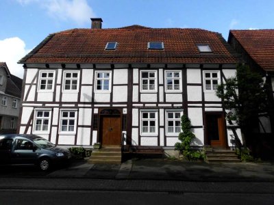 Preiswerte, vollst. renovierte 2-Zimmer-EG-Wohnung mit geh. Innenausstattung in Beverungen-Dalhausen