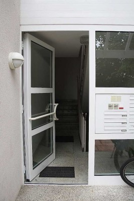 Geschmackvolle, gepflegte 3-Zimmer-Wohnung mit 2 Balkonen in Altdorf bei Nürnberg