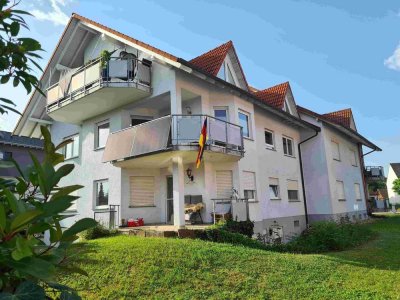 Attraktive  4-Zimmer-Wohnung -   auch sofort als Ferienwohnung nutzbar !