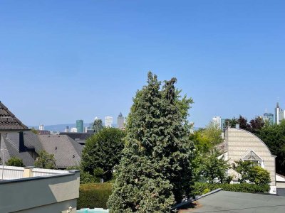 EXKLUSIVE 5 ZIMMER-MAISONETTE-WOHNUNG MIT SKYLINE-BLICK /TERRASSE/EBK/KAMIN IN BESTER LAGE