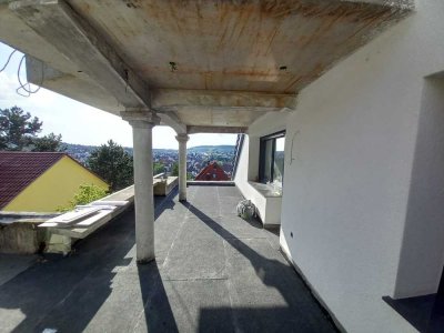 Wohnen mit Aussicht, 2,5-Zimmer-Komfort-Wohnung mit überdachter Terrasse