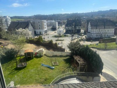 900 € - 100 m² - 4.0 Zi. - Zentral - Schöne Aussicht