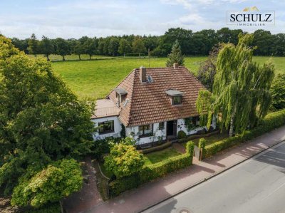 **"Bad Zwischenahn: Altbau mit Charakter und Entwicklungspotenzial auf traumhaftem Grundstück**
