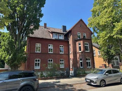 4,5-Zimmer-Terrassenwohnung mit eigenem Eingang