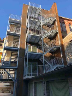 1-Zimmer-Loft-Wohnung mit Balkon und EBK für Einzelperson !