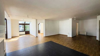 GÄRTRINGEN: Großzügig Wohnen und Sonnenlicht satt