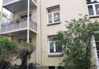 List - Altbau - EG- zentral- 3 Zimmer- ohne Balkon