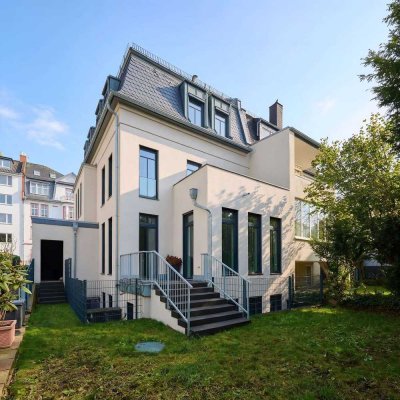 Großzügige Maisonette mit Souterrain, Garten & Garage