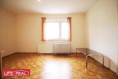 *PREISHIT* 3-Zimmer-Wohnung mit Potenzial, für Eigennutzer & Anleger