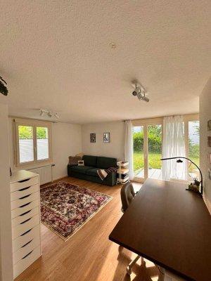 Ruhige, helle 1-Zimmer-EG-Wohnung, teilmöbliert