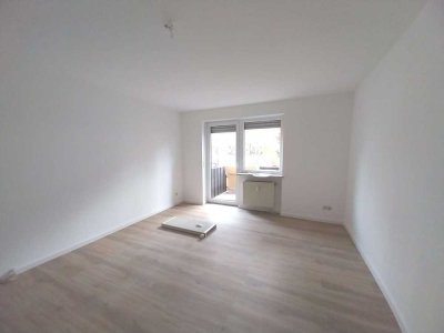 Sanierte 3- Zimmer-Wohnung in Regensburg West!