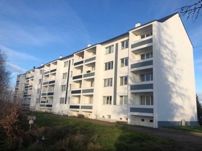 Sonnige 3 Zimmer-Wohnung mit Balkon in 06118 Halle-Tornau sucht neue Bewohner!