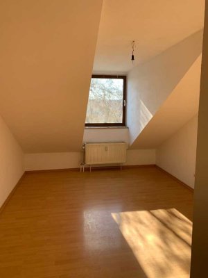 Schöne 1-Zimmer Wohnung mit Pantry Küche in Regensburg