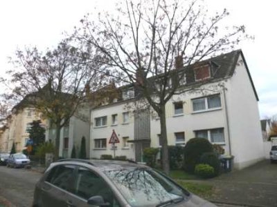 Freundliche und vollständig renovierte 2-Raum-DG-Wohnung in Recklinghausen