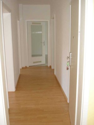 Wohnen bei Genossenschaften - renovierte Stadtwohnung in ruhiger Lage