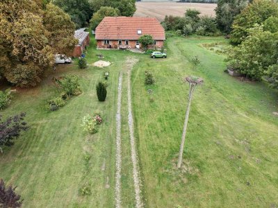 Landhaus mit großem Grundstück und Platz für ihre Ideen!