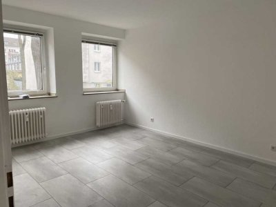 helle, sanierte 2-Zimmer-Wohnung in Flingern