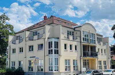 Lichtdurchflutete 3-Zimmer-Maisonette-Wohnung mit Charm 2 Balkone, 2 Bäder mit EBK