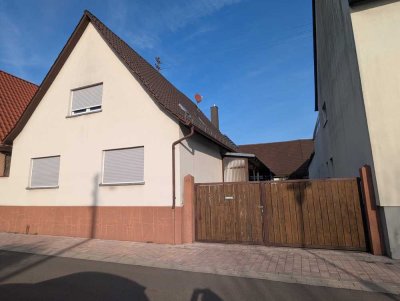 Geräumiges 4-Zimmer Einfamilienhaus in Graben-Neudorf (Pauschalmiete inkl. Haushaltsstrom!)