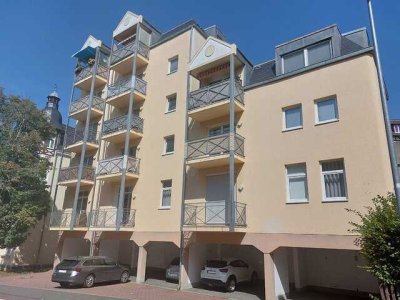 großzügige Dachgeschosswohnung im beliebten Stadtteil Neundorf - Fahrstuhl - Stellplatz