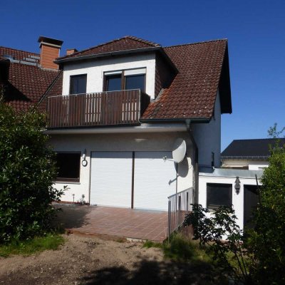 Schöne und gepflegte 5-Zimmer-Doppelhaushälfte in Eppertshausen
