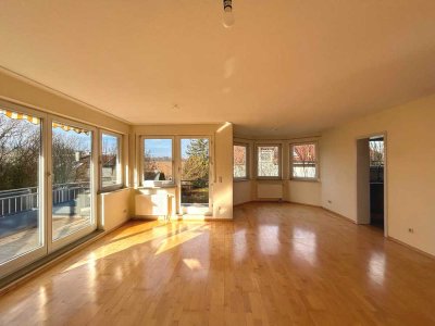 Lichtdurchflutete 3-Zimmere-Wohnung mit Balkon und EBK in Altenburg