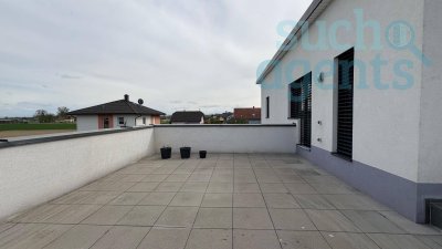 Penthouse Feeling in Mauthausen mit Garten und großer Terrasse