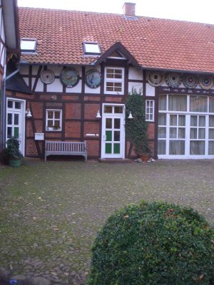 Freundliche und gepflegte 5-Raum-Maisonette-Wohnung mit Balkon und EBK in Wedemark