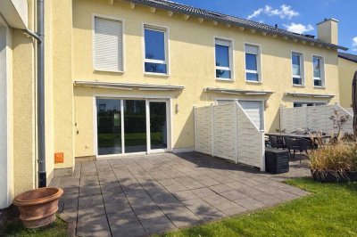 Sehr schönes Reihenmittelhaus mit Terrasse und Garten in ruhiger und zentraler Lage!