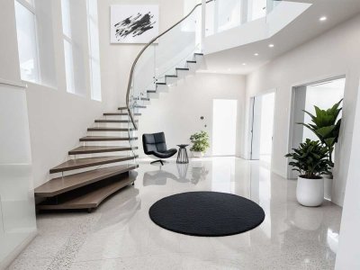 Für Menschen mit Ideen! Wunderschönes Wohnhaus für Autoliebhaber oder Gewerbtreibende