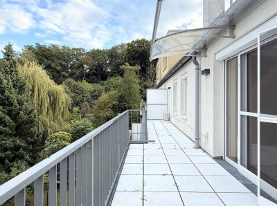 3 Zimmer mit Balkon und Kirchenspitze!