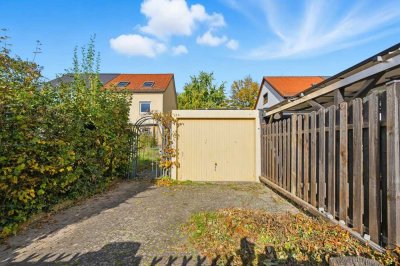 Doppelhaushälfte mit 6 Zimmern und großem Grundstück in ruhiger Lage