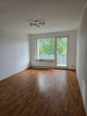 Sonnige 2 -Raumwohnung mit Balkon und Aufzug + 2 Monate kaltmietfrei!