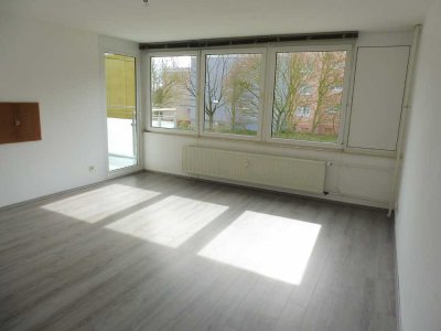 2-ZKB-Wohnung mit Balkon und TG-Stellplatz in Wald-/Feldnähe in Mainz-Finthen