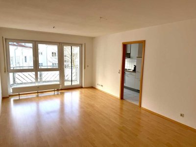 Moderne, helle 3-Zimmer-Wohnung mit Balkon in begehrter Wohnlage