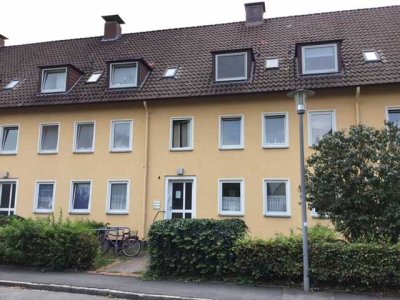 Gut geschnittene 3- Zimmer- Wohnung mit Terrasse