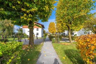 Wohnen mit Charme & Sonne – 2 Zimmer mit Balkon & Terrasse im grünen Wals bei Salzburg