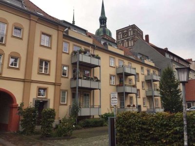 Wohnen in der Altstadt – 2 Zimmer mit Balkon unweit des Alten Marktes