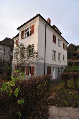 Charmantes und voll möbliertes Wohnen im Privatsträßchen in Stuttgart Nord
